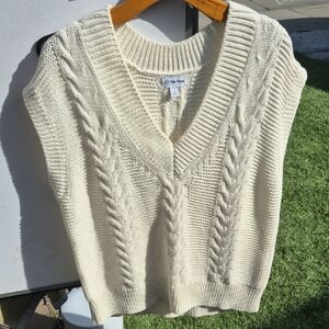 The Row Women's V-Neck Cable Knit Sweater Vest in Cream